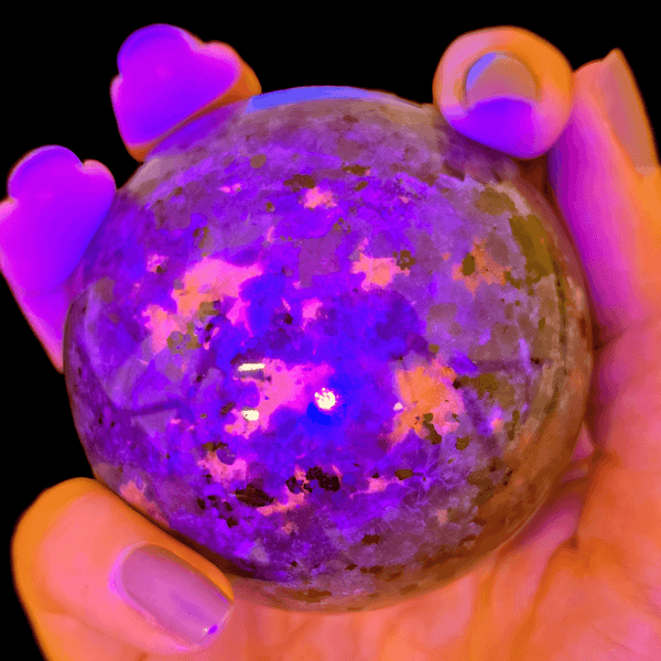 Yooperlite Sphere (366g)